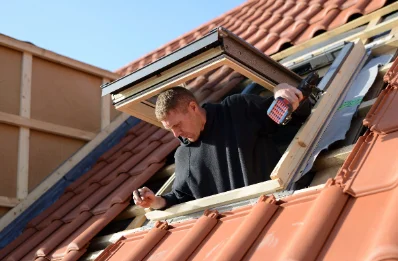 Pose de fenêtres de toit Velux à Melincourt